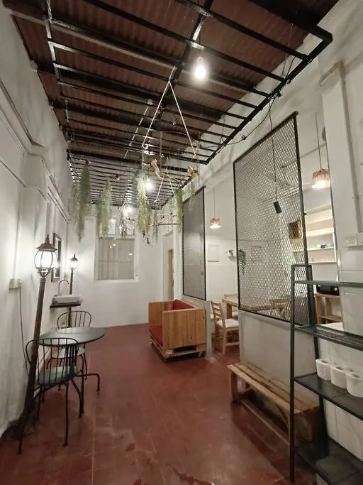 Unesco Bohemian Style Heritage House At Georgetown 5Br 14 Pax