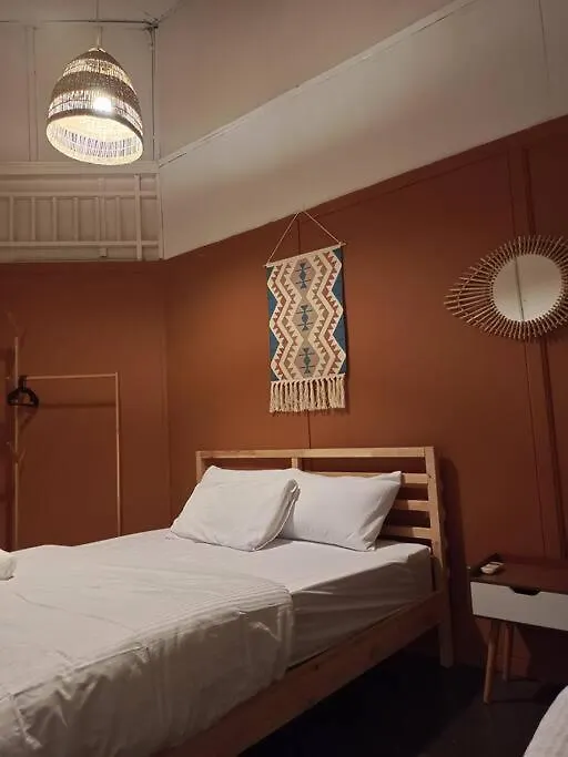 Unesco Bohemian Style Heritage House At Georgetown 5Br 14 Pax