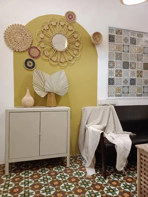 Unesco Bohemian Style Heritage House At Georgetown 5Br 14 Pax Holiday home George Town